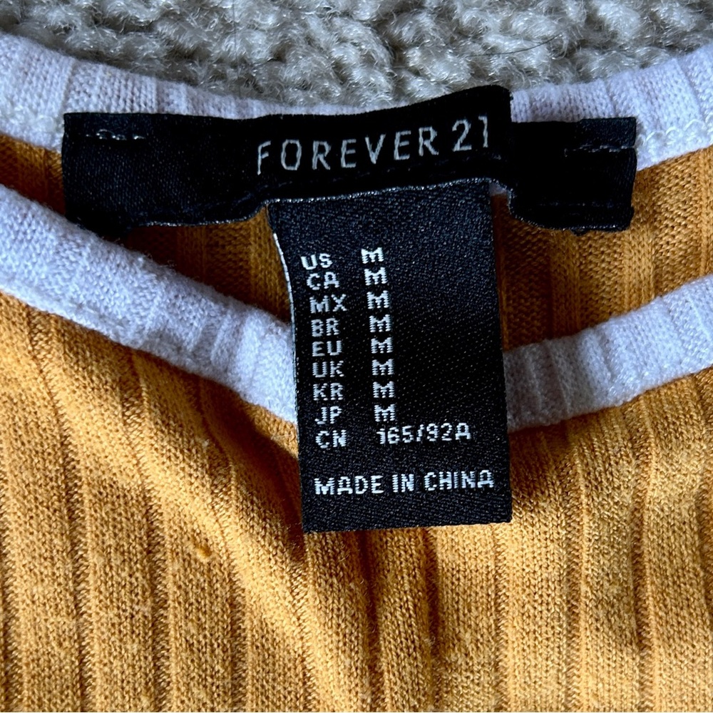 Yellow Ribbed cropped Tank - Picture 3 of 3